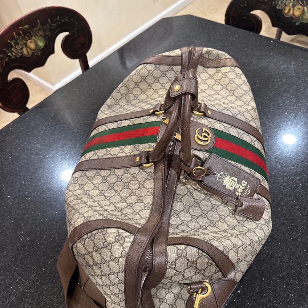 Gucci GG Supreme Duffle Bag